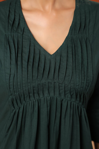 Green Cotton Solid Pleated Yoke V-Neck Kurta Pant Set