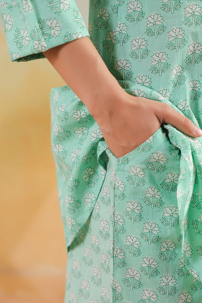 Green Floral Blossom Printed Regular Fit Cotton Co-ord Set