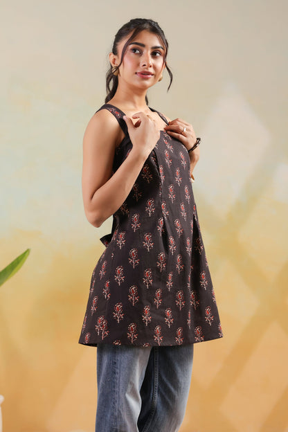 Black Traditional Motif Inspired Printed Cotton Sleeveless Short Kurti